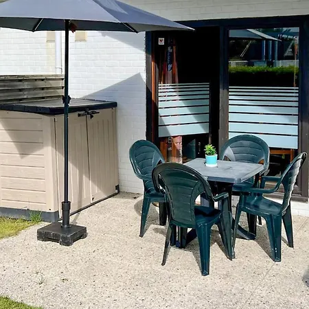 Beautiful Apartment In Bredene With Kitchen Exterior photo